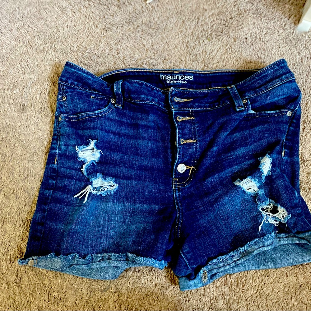 Maurice’s Shorts Size 16